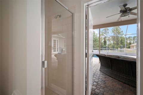 House in Bradenton, Florida 7 bedrooms, 487.74 sq.m. № 1642081 - photo 15