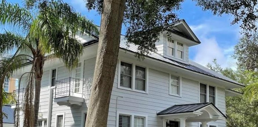 Villa ou maison à Saint Petersburg, Floride 5 chambres, 280.66 m2 № 1687939