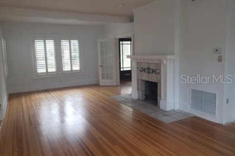 Villa ou maison à louer à Saint Petersburg, Floride: 5 chambres, 280.66 m2 № 1687939 - photo 6