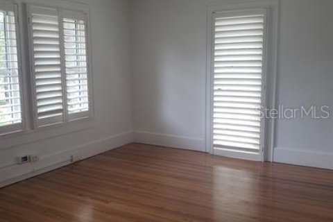 Villa ou maison à louer à Saint Petersburg, Floride: 5 chambres, 280.66 m2 № 1687939 - photo 11