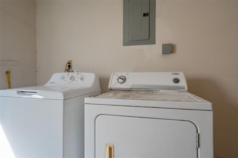 Townhouse in Longwood, Florida 4 bedrooms, 236.53 sq.m. № 2220068 - photo 28
