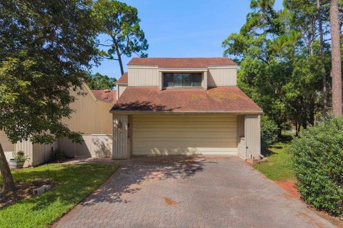 Townhouse in Longwood, Florida 4 bedrooms, 236.53 sq.m. № 2220068
