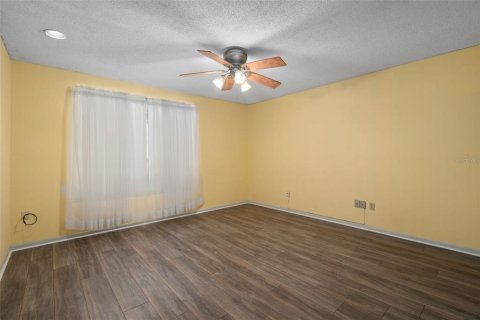 Townhouse in Longwood, Florida 4 bedrooms, 236.53 sq.m. № 2220068 - photo 30