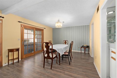 Townhouse in Longwood, Florida 4 bedrooms, 236.53 sq.m. № 2220068 - photo 13