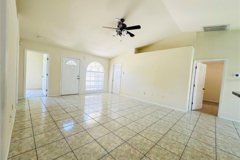 Casa en venta en Kissimmee, Florida, 4 dormitorios, 118.08 m2 № 1886859 - foto 11