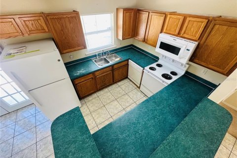 Casa en venta en Kissimmee, Florida, 4 dormitorios, 118.08 m2 № 1886859 - foto 10