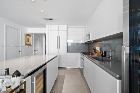 Купить кондоминиум в Майами, Флорида 1 спальня, 81.66м2, № 2061543 - фото 4