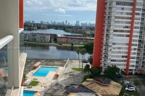 Снять в аренду кондоминиум в Майами, Флорида 1 спальня, 74.41м2, № 2038712 - фото 4