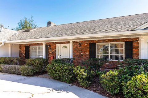 Villa ou maison à vendre à Belle Isle, Floride: 3 chambres, 200.58 m2 № 2431744 - photo 3