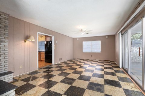 Villa ou maison à vendre à Belle Isle, Floride: 3 chambres, 200.58 m2 № 2431744 - photo 11