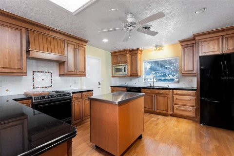 Villa ou maison à vendre à Belle Isle, Floride: 3 chambres, 200.58 m2 № 2431744 - photo 7