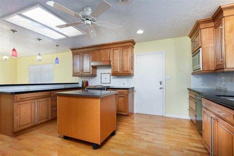 Villa ou maison à vendre à Belle Isle, Floride: 3 chambres, 200.58 m2 № 2431744 - photo 9
