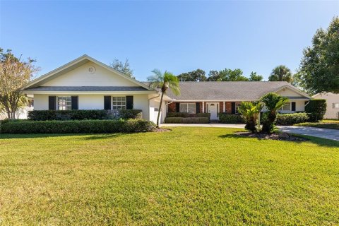 Villa ou maison à Belle Isle, Floride 3 chambres, 200.58 m2 № 2431744