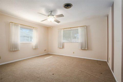Villa ou maison à vendre à Belle Isle, Floride: 3 chambres, 200.58 m2 № 2431744 - photo 18