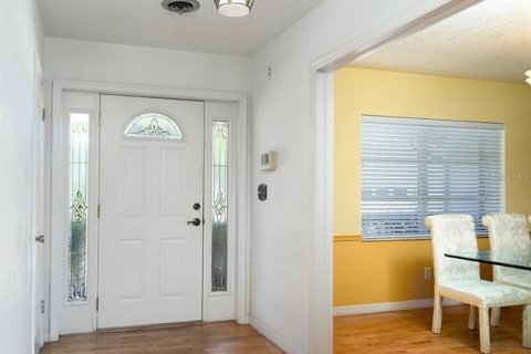 Villa ou maison à vendre à Belle Isle, Floride: 3 chambres, 200.58 m2 № 2431744 - photo 4