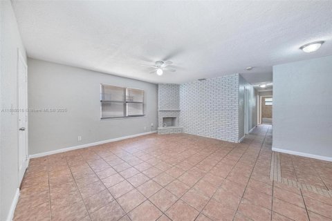 Villa ou maison à vendre à Margate, Floride: 4 chambres, 119.66 m2 № 1770617 - photo 23