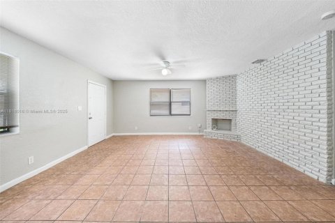 Villa ou maison à vendre à Margate, Floride: 4 chambres, 119.66 m2 № 1770617 - photo 22
