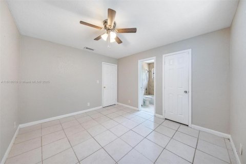 Villa ou maison à vendre à Margate, Floride: 4 chambres, 119.66 m2 № 1770617 - photo 20