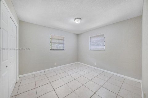 Villa ou maison à vendre à Margate, Floride: 4 chambres, 119.66 m2 № 1770617 - photo 18