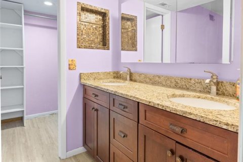 Condo in Palm Coast, Florida, 3 bedrooms № 2096748 - photo 13