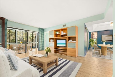 Condo in Palm Coast, Florida, 3 bedrooms № 2096748 - photo 2