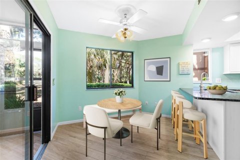 Condo in Palm Coast, Florida, 3 bedrooms № 2096748 - photo 8