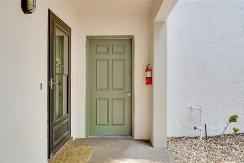 Condo in Venice, Florida, 2 bedrooms № 2142365 - photo 3