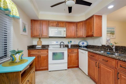 Condo in Venice, Florida, 2 bedrooms № 2142365 - photo 7