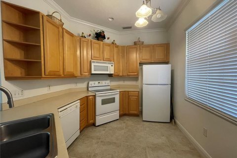 Condominio en venta en Land O' Lakes, Florida, 1 dormitorio, 69.68 m2 № 2098021 - foto 5