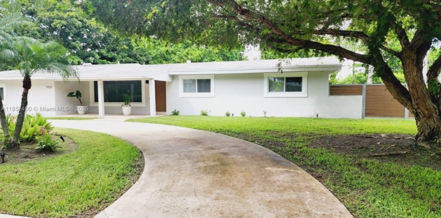 Villa ou maison à Pinecrest, Floride 3 chambres, 158.49 m2 № 1859049