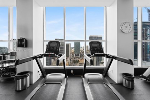 Condo in Miami, Florida, 1 bedroom № 1985973 - photo 25