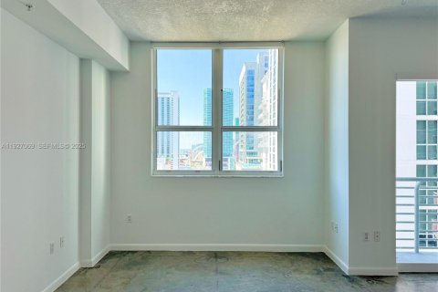 Condo in Miami, Florida, 1 bedroom № 1985973 - photo 13
