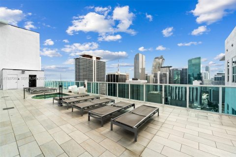 Condo in Miami, Florida, 1 bedroom № 1985973 - photo 22