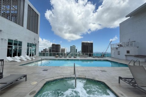 Condo in Miami, Florida, 1 bedroom № 1985973 - photo 20