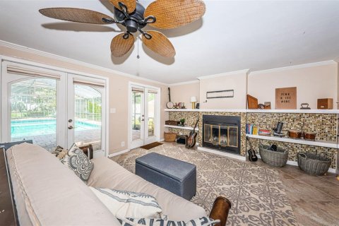 House in Saint Petersburg, Florida 4 bedrooms, 246.93 sq.m. № 1622290 - photo 25