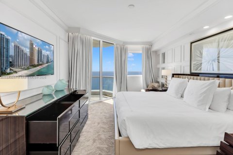 Condo in Sunny Isles Beach, Florida, 2 bedrooms  № 1836103 - photo 26