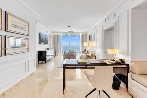 Condo in Sunny Isles Beach, Florida, 2 bedrooms  № 1836103 - photo 8