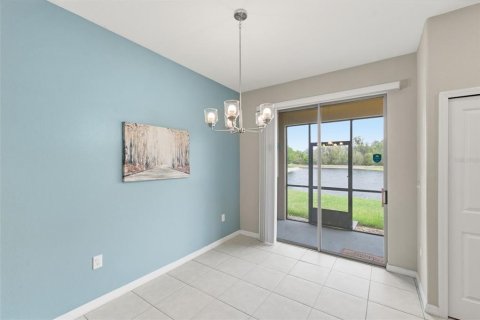Adosado en venta en New Port Richey, Florida, 3 dormitorios, 154.78 m2 № 2147603 - foto 18