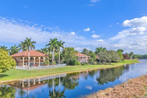 Casa en venta en Weston, Florida, 6 dormitorios, 528.24 m2 № 1890068 - foto 13