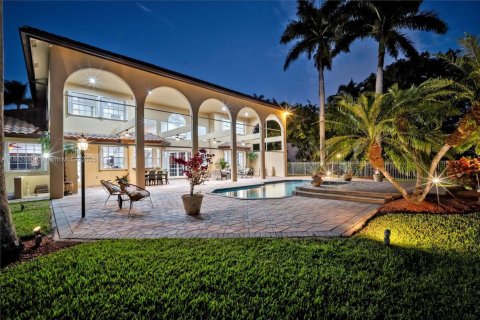 Casa en venta en Weston, Florida, 6 dormitorios, 528.24 m2 № 1890068 - foto 9