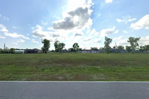 Land in Punta Gorda, Florida № 1914931 - photo 1