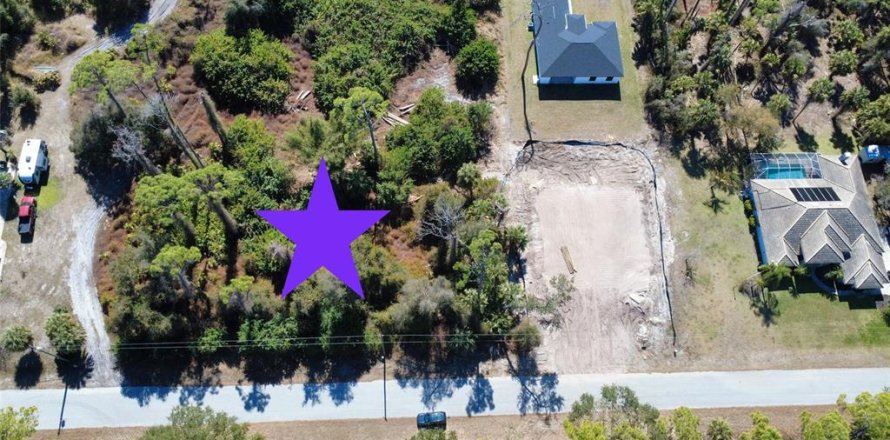 Land in Port Charlotte, Florida № 2163348