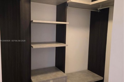 Copropriété à louer à Miami, Floride: 2 chambres, 107.02 m2 № 2261574 - photo 15