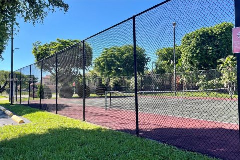 Adosado en alquiler en Miami, Florida, 3 dormitorios, 104.98 m2 № 1794685 - foto 27