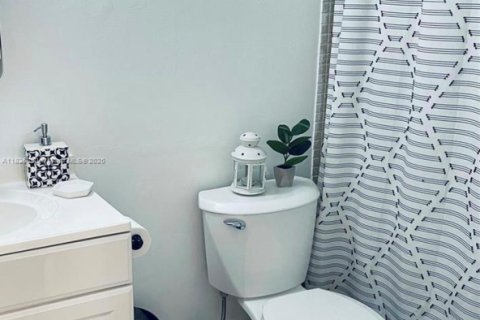 Adosado en alquiler en Miami, Florida, 3 dormitorios, 104.98 m2 № 1794685 - foto 9
