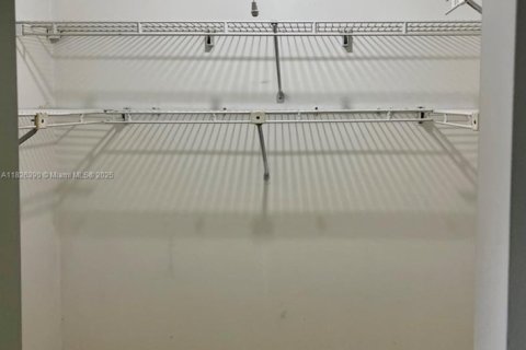 Adosado en alquiler en Miami, Florida, 3 dormitorios, 104.98 m2 № 1794685 - foto 8