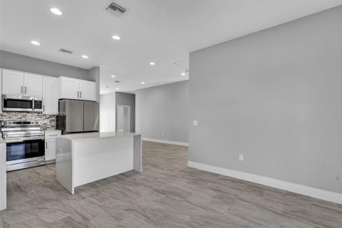 Купить виллу или дом в Сент-Луси, Флорида 4 спальни, 145.21м2, № 2026604 - фото 29