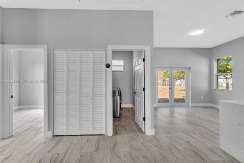 Купить виллу или дом в Сент-Луси, Флорида 4 спальни, 145.21м2, № 2026604 - фото 22