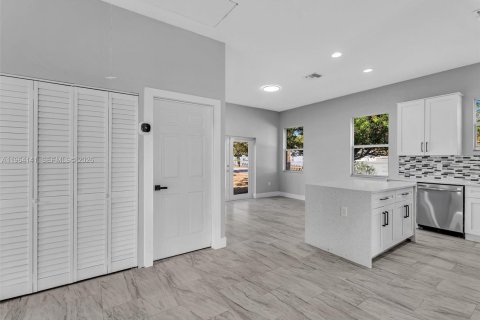 Купить виллу или дом в Сент-Луси, Флорида 4 спальни, 145.21м2, № 2026604 - фото 25