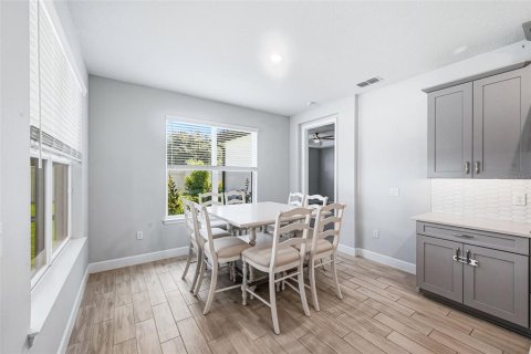 Купить виллу или дом в Киссимми, Флорида 10 комнат, 271.74м2, № 2306532 - фото 12